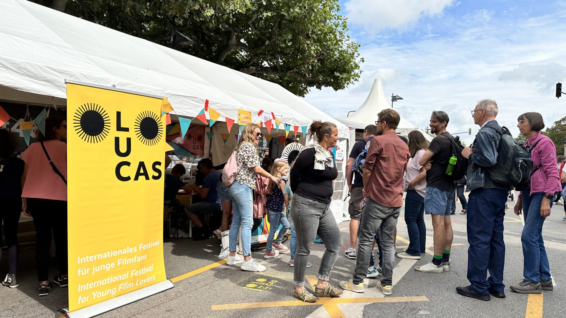 The LUCAS creative tent at the Museumsuferfest 2023